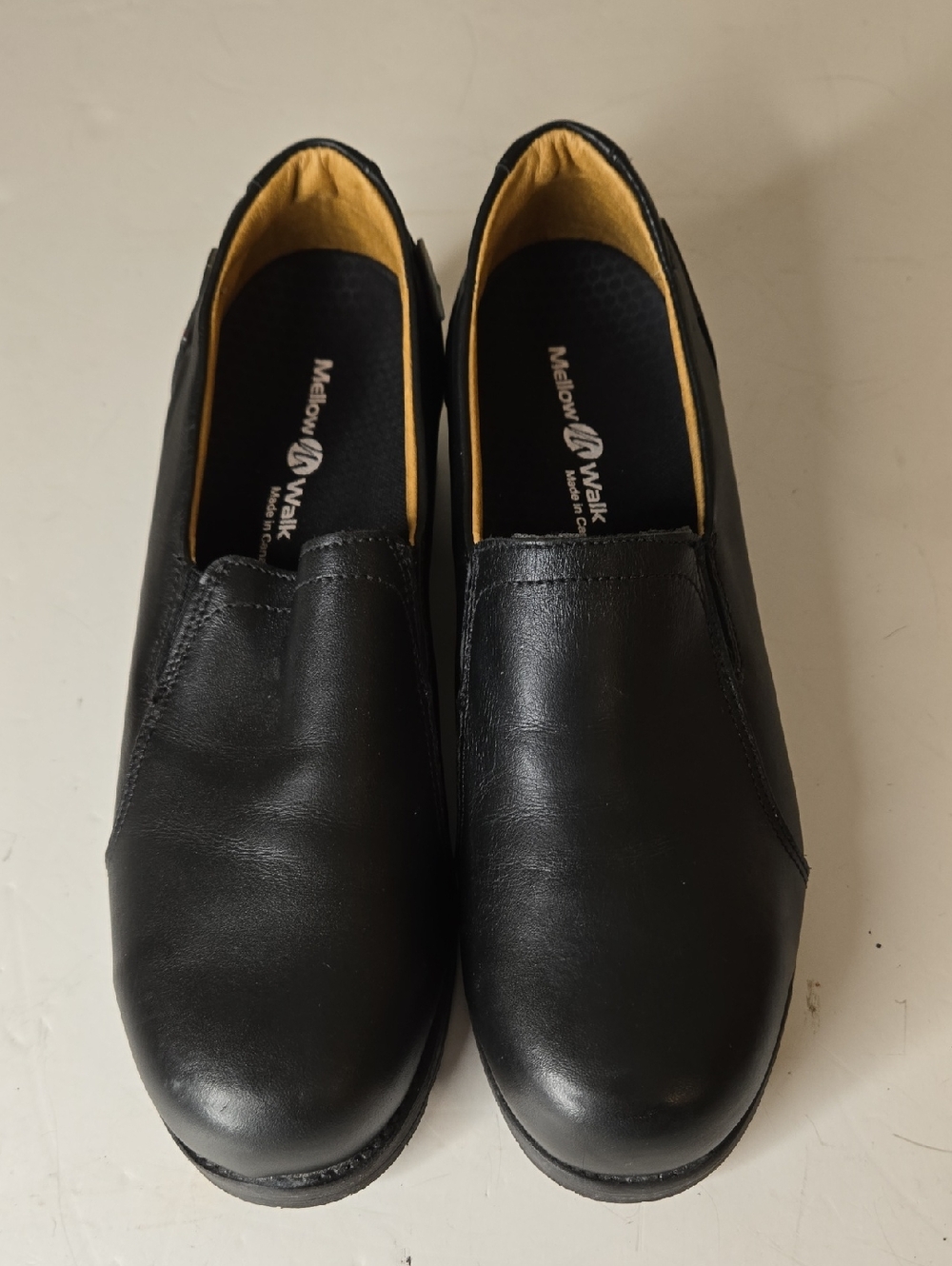 Mellow Walk Shoes - Vanessa Size 9D